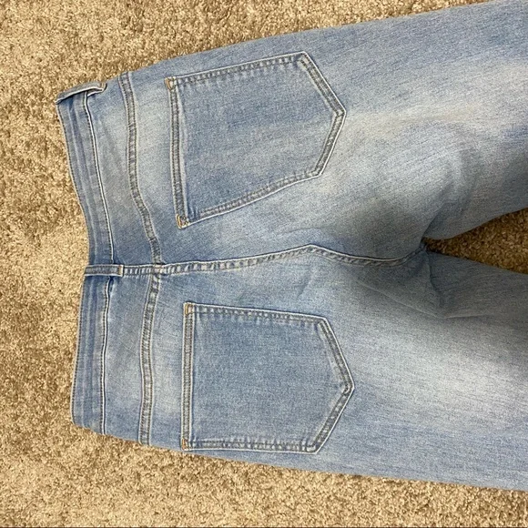 Light Blue Ripped Skinny Jeans - Picture 4 of 4